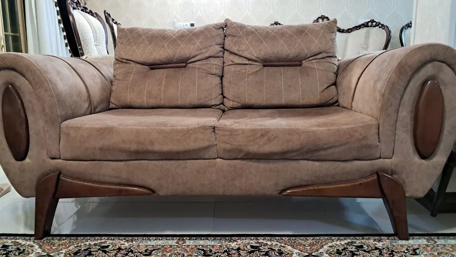 فروش مبل راحتی ۷ نفره|مبلمان خانگی و میز عسلی|فولادشهر, B2|دیوار