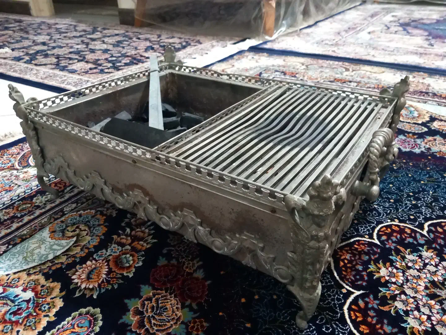 منقل ورشوخاص|کلکسیون اشیاء عتیقه|ملارد, |دیوار