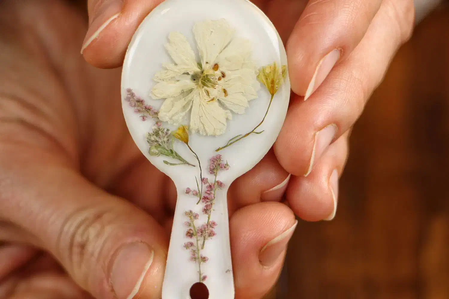 گیره مو رزینی|بدلیجات|قم, انسجام|دیوار