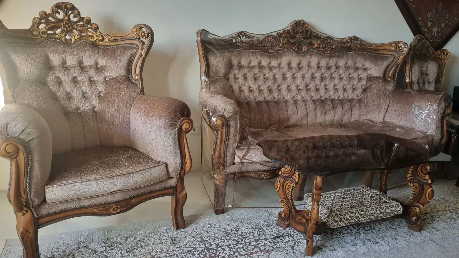 تعدادی لوازم منزل|مبلمان خانگی و میز عسلی|اصفهان, جوزدان الیادران|دیوار