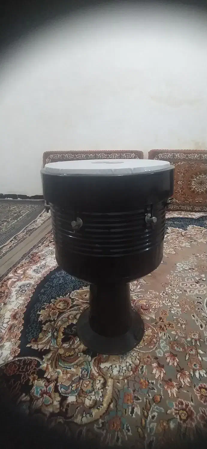 تنبک معاوزه با پرنده|سازهای سنتی|بوکان, |دیوار