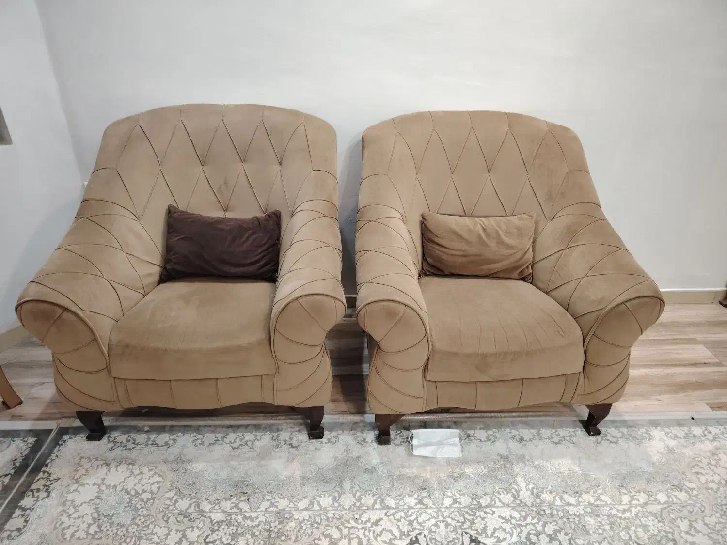 نیم ست راحتی 5 نفره کاملا تمیز|مبلمان خانگی و میز عسلی|فردیس, طالقانی|دیوار