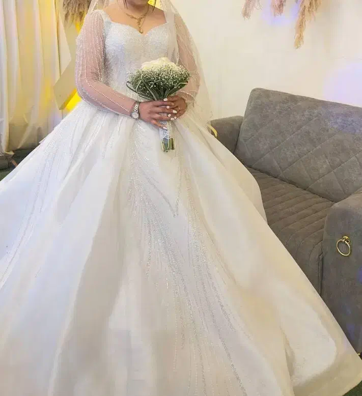 فروش زیر قیمت لباس عروس های برند عربی واروپایی|لباس|شیراز, قصرالدشت|دیوار