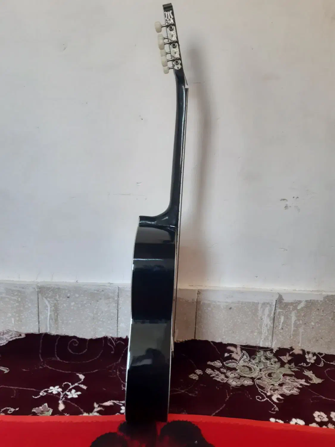 گیتار دیاموند|گیتار، بیس، امپلیفایر|کاشان, عربها|دیوار