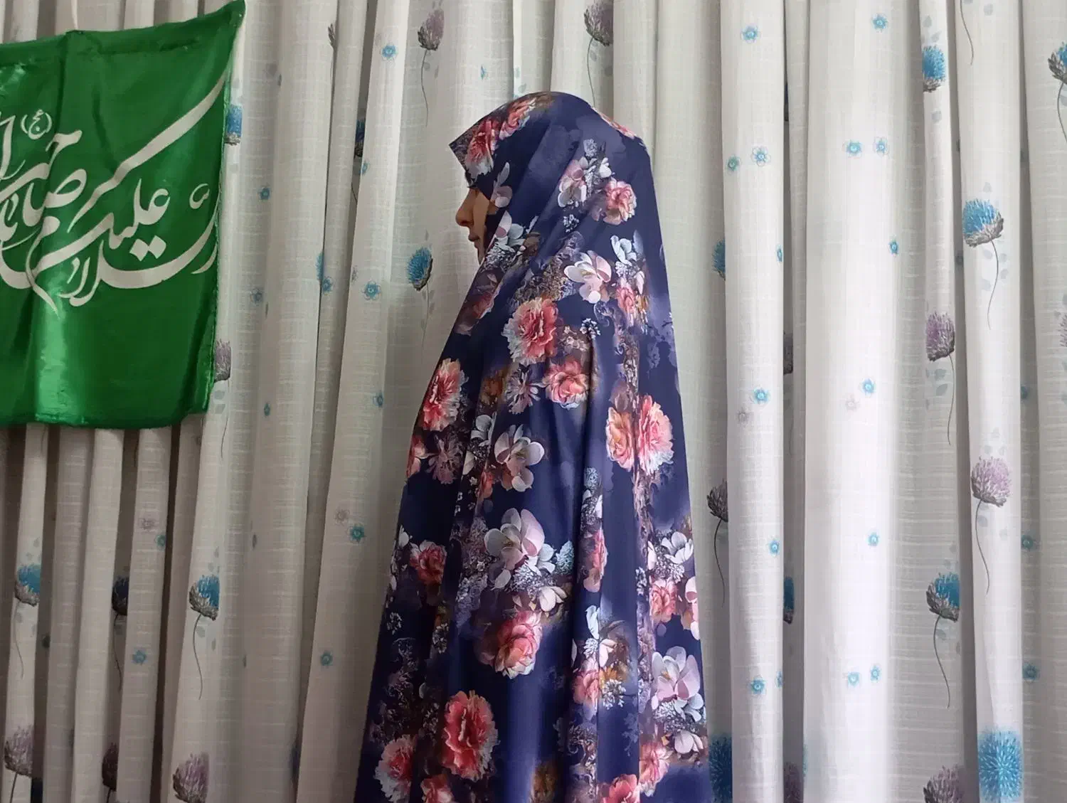 دوخت چادر مشکی و رنگی|لوازم خیاطی و بافتنی|مشهد, کارگران|دیوار