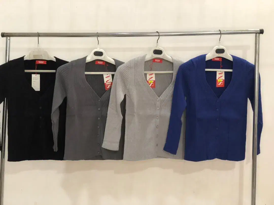 تولیدی سینا تک و عمده|لباس|ورامین, ورامین|دیوار