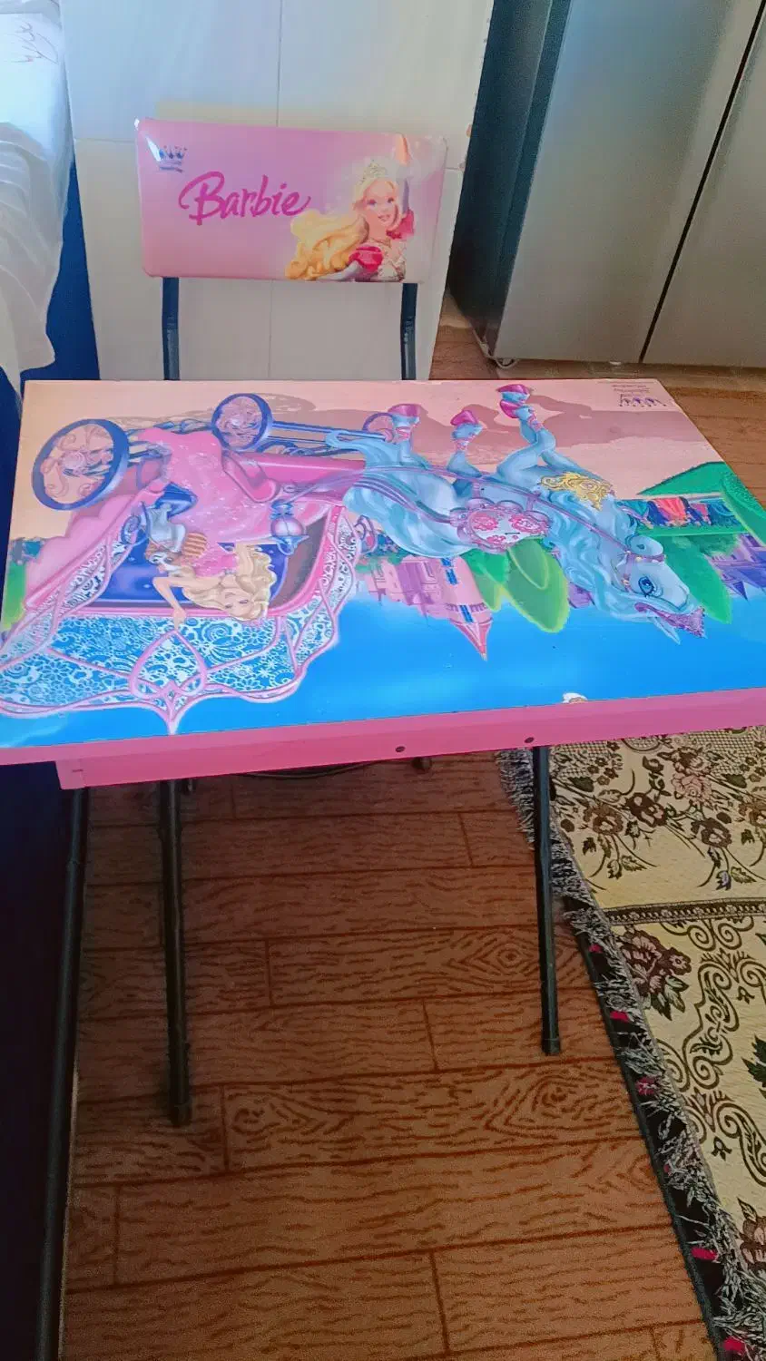 میز تحریر و صندلی تمیز و سالم|میز تحریر و کامپیوتر|میانه, |دیوار