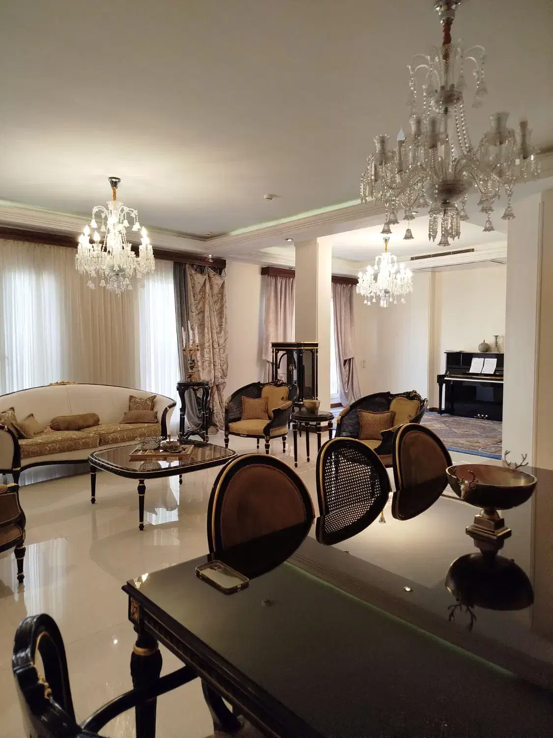 ۲۱۰م/سالن تفکیکی/تاپ لوکیشن زعفرانیه/غرق در نور|اجارهٔ آپارتمان|تهران, زعفرانیه|دیوار