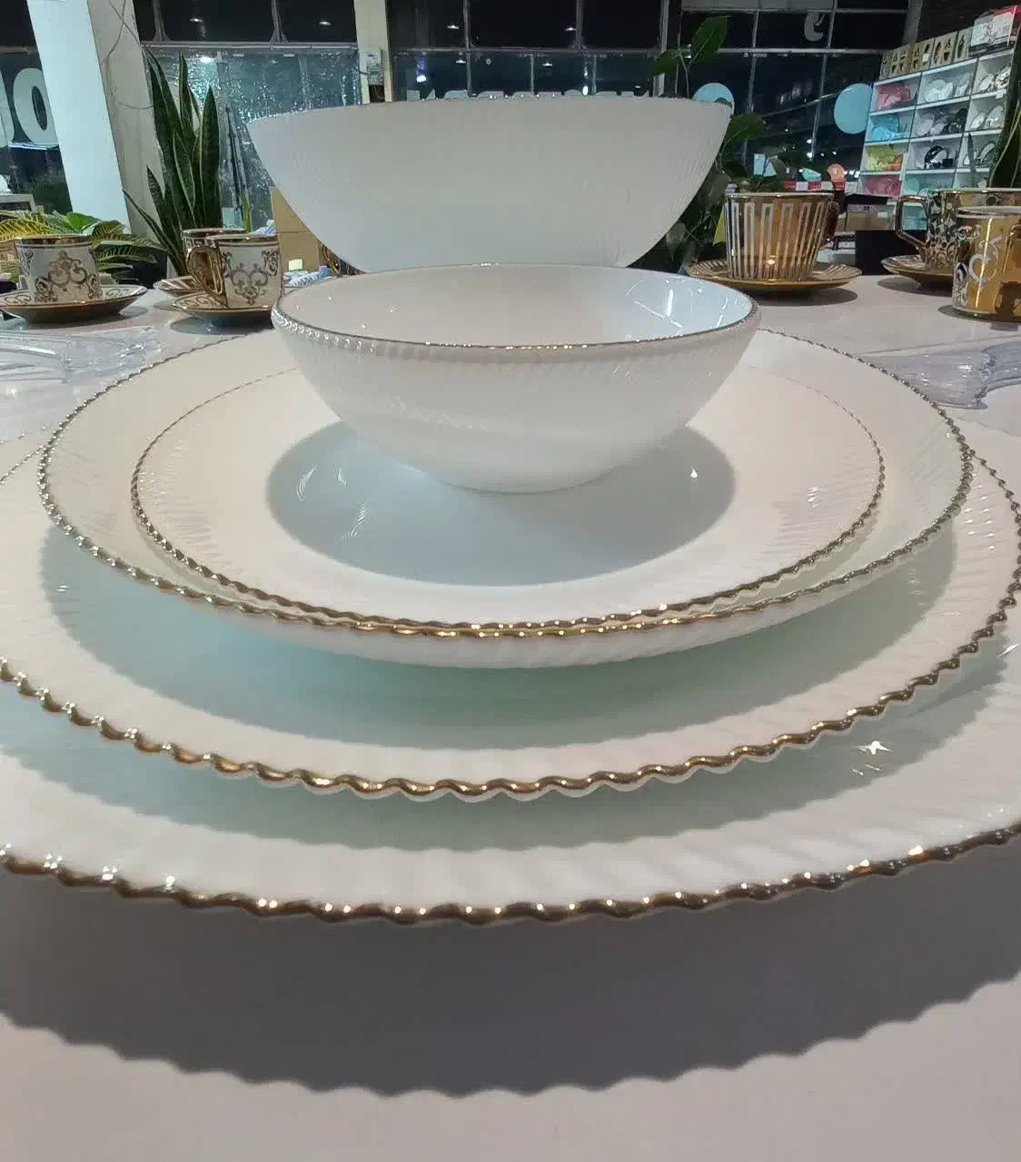 سرویس آرکوپال و سرامیکی لیمون اصلی|ظروف سرو و پذیرایی|خرم‌آباد, |دیوار