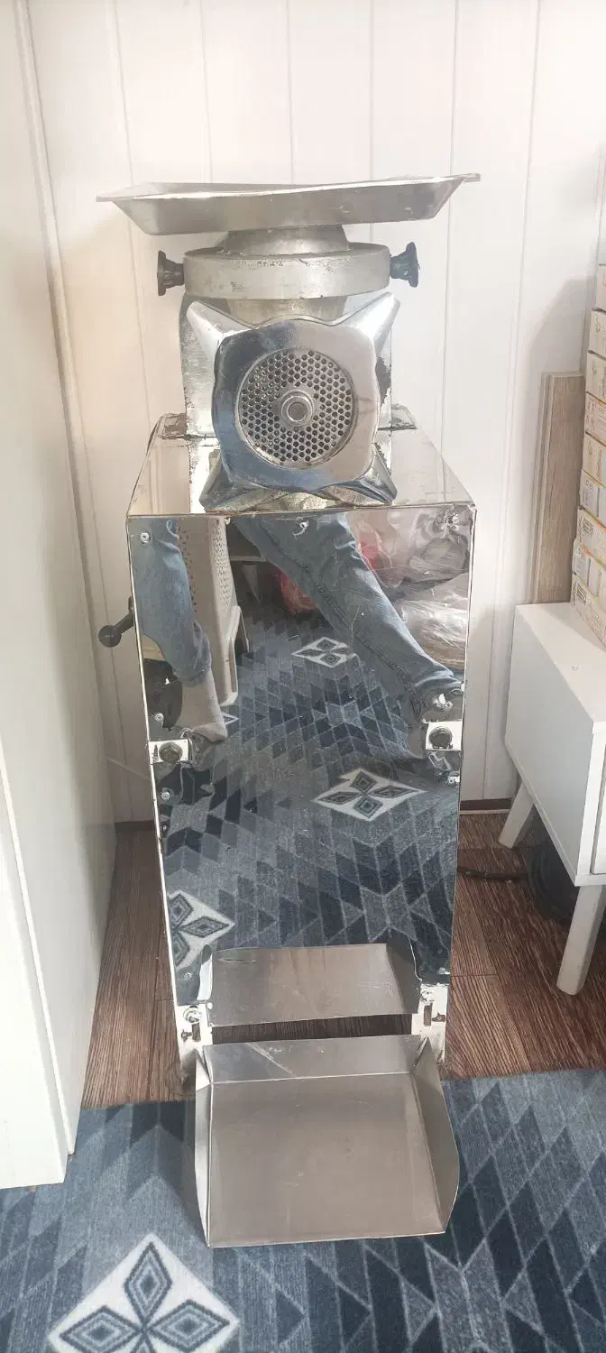 چرخ گوشت صنعتی|کافیشاپ و رستوران|اقبالیه, |دیوار