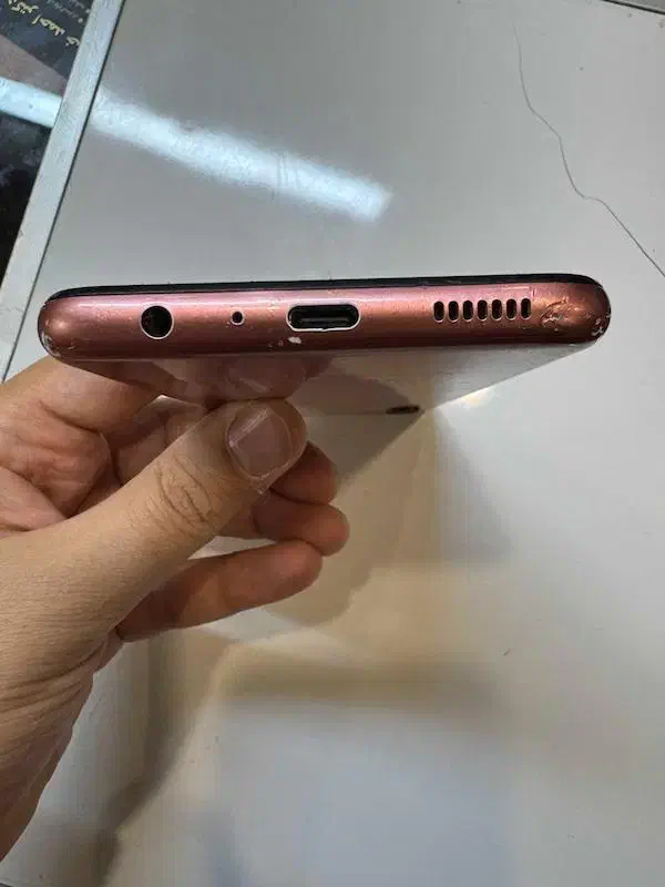 A04 کارکرده حافظه 64 رم 3گیگابایت گارانتی 3 ماهه|موبایل|تهران, فلسطین (میدان انقلاب)|دیوار