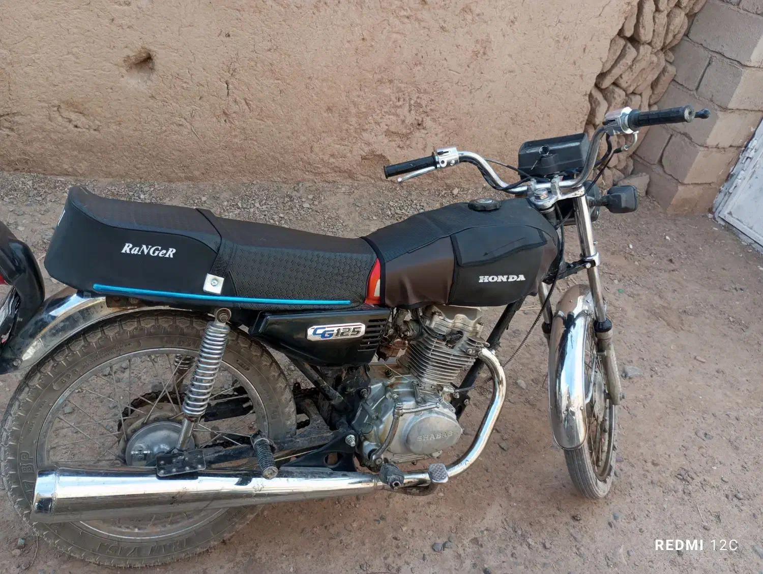 موتور|موتورسیکلت|گنبکی, |دیوار