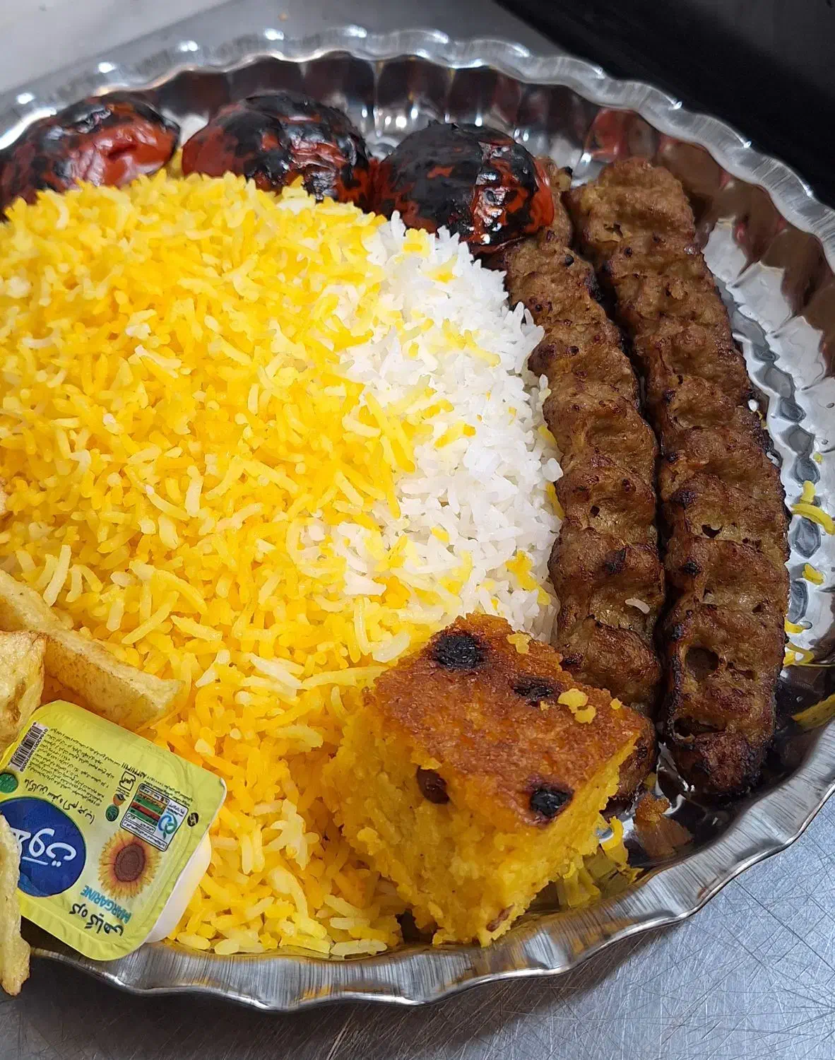 تهیه غذا هیئتی شرکتی مجالس شرکت ها|خدمات پذیرایی، مراسم|تهران, منیریه|دیوار