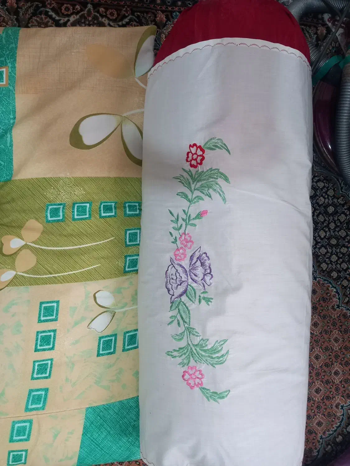 تشک و متکی|رختخواب، بالش، پتو|اردبیل, |دیوار