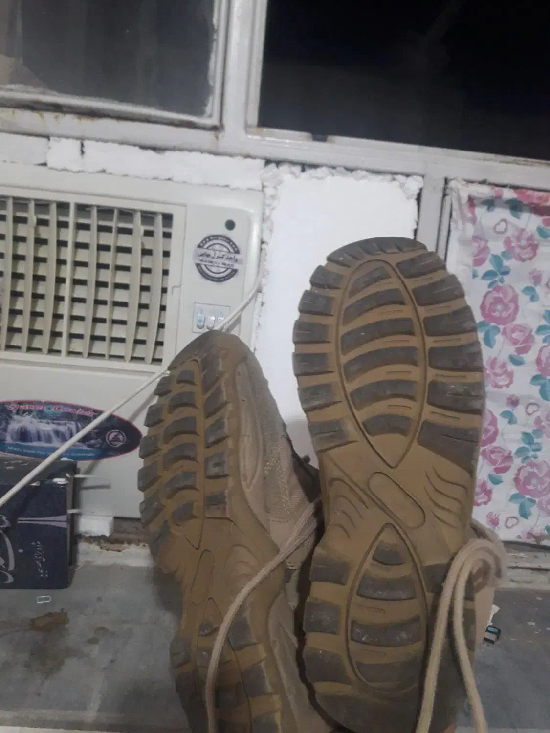 پوتین|کوهنوردی و کمپینگ|خسروشاه, |دیوار