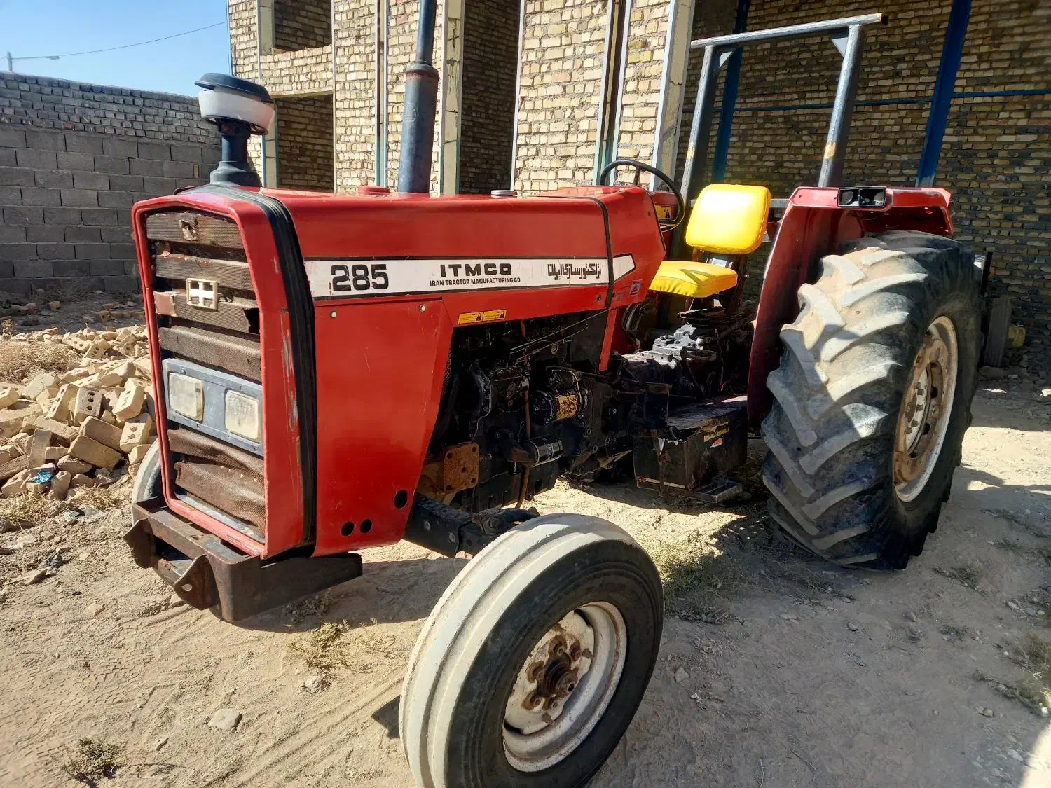 تراکتور ۲۸۵ تک مدل ۸۹ عروسک|خودرو سنگین|تربتحیدریه, بازار|دیوار