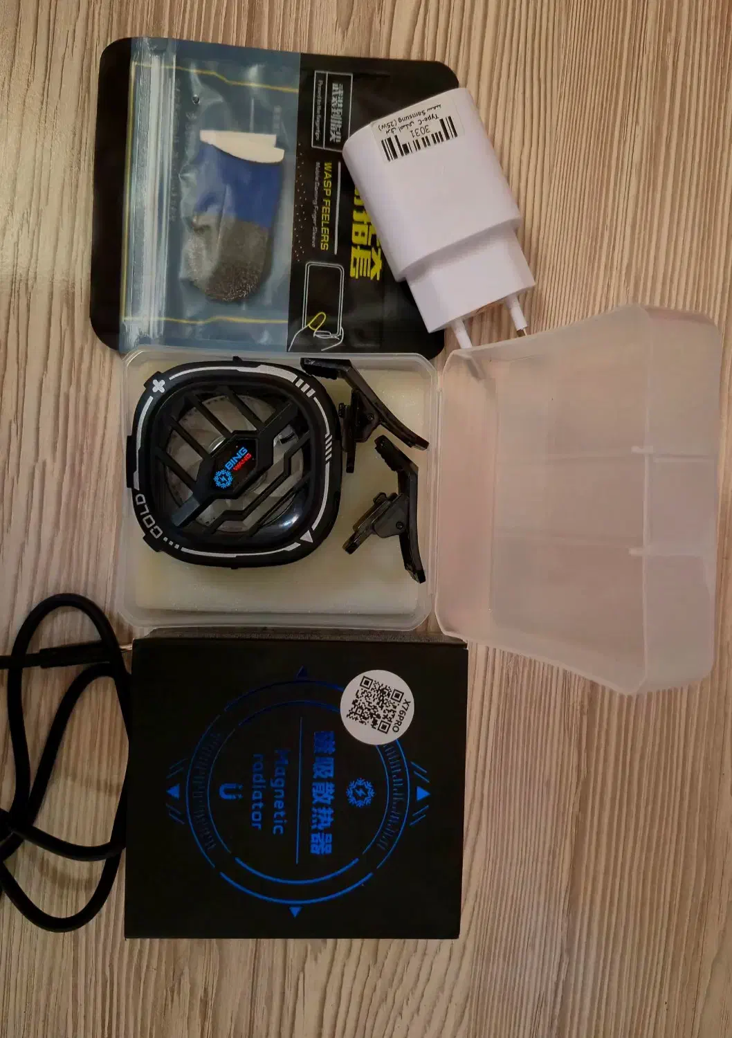 فن و آدابتور|لوازم جانبی موبایل و تبلت|اقلید, |دیوار