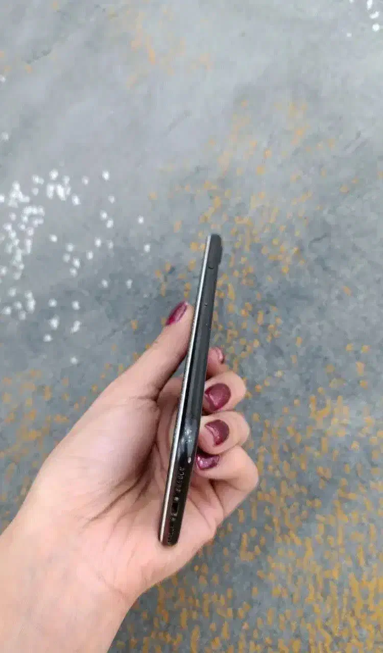 ایفون سون 7|موبایل|مشهد, امامیه (شهرک غرب)|دیوار