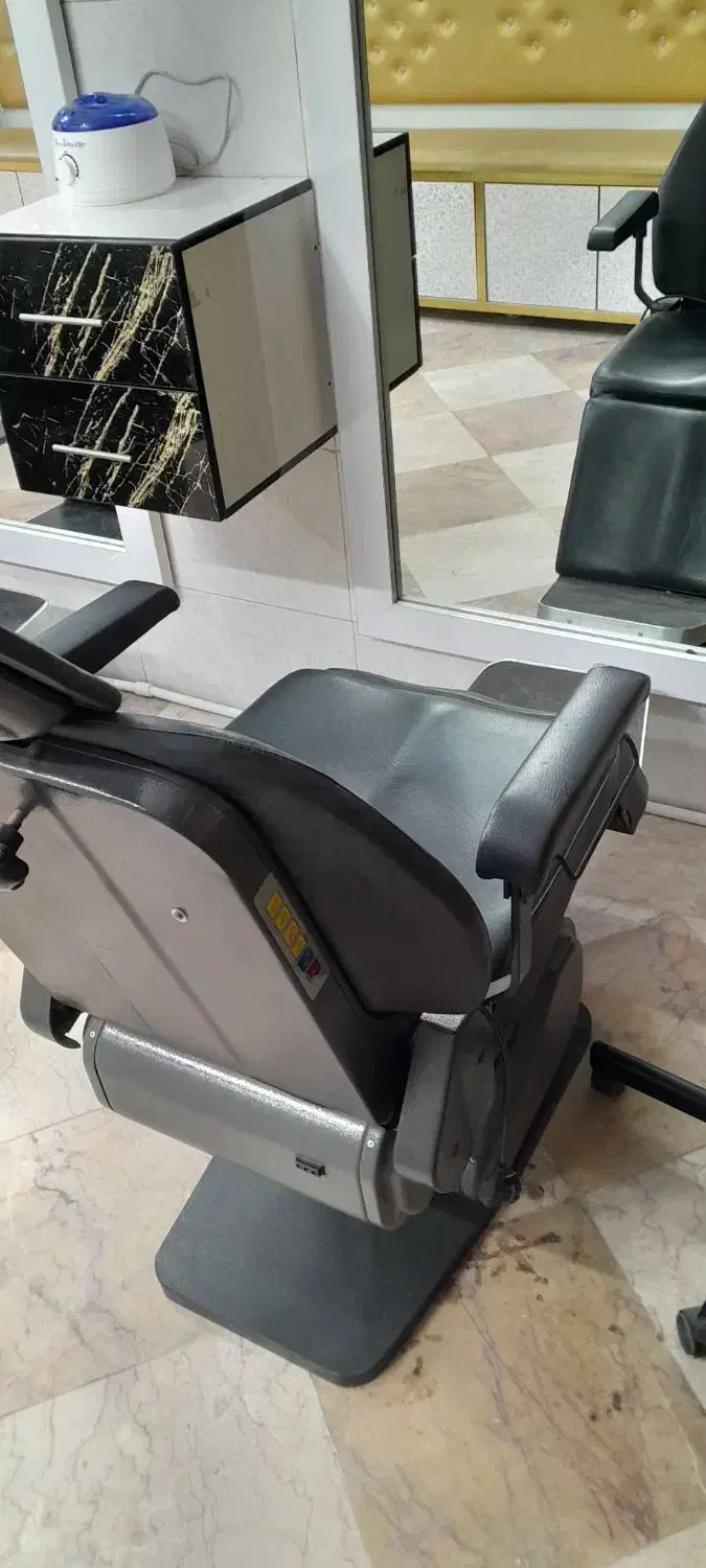 صندلی ارایشگاه وسرشور|آرایشگاه و سالن‌های زیبایی|کرج, المهدی|دیوار