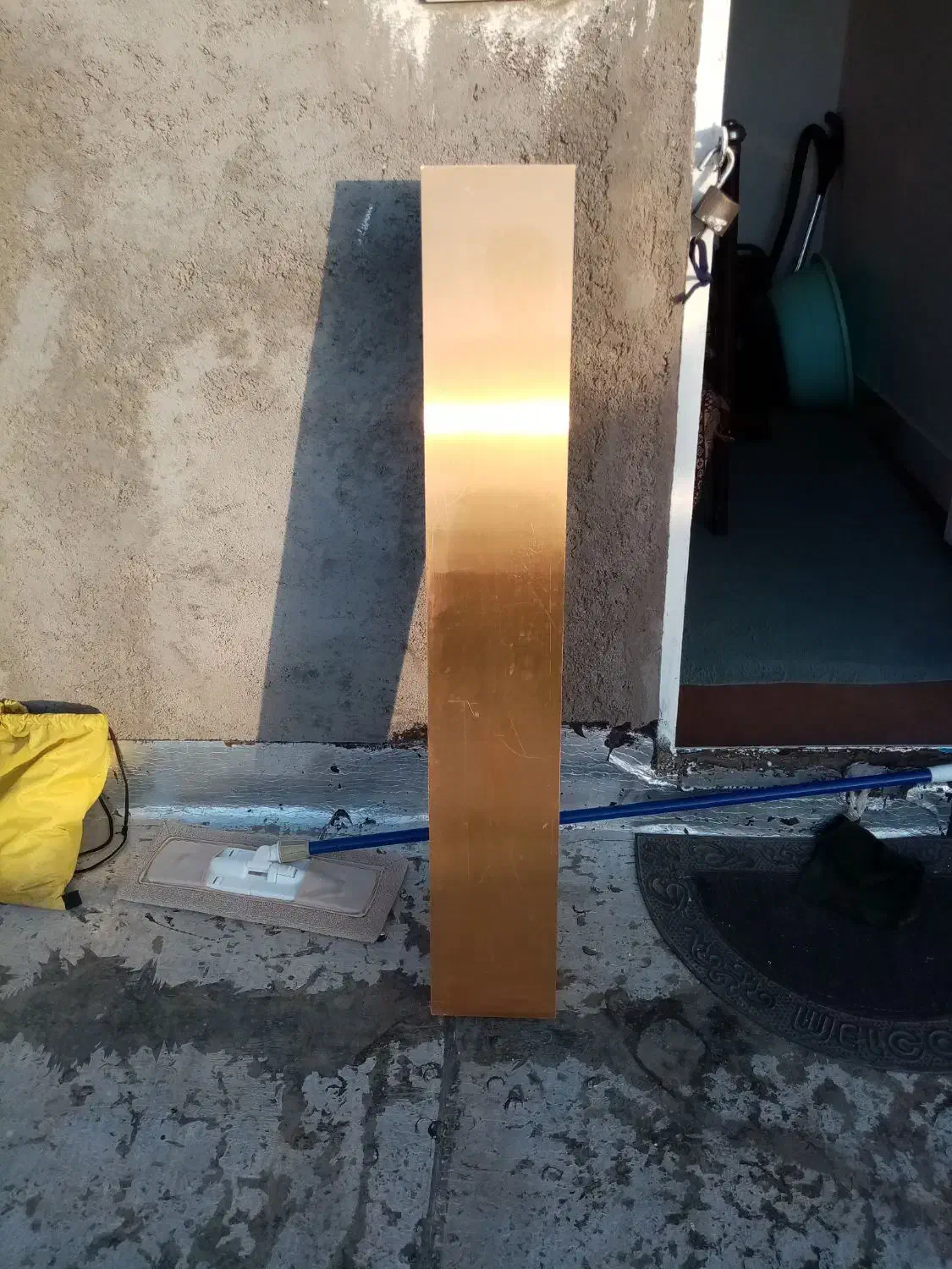 فروشی|کتابخانه، شلف، قفسههای دیواری|تربت جام, بیست متری منبع آب|دیوار