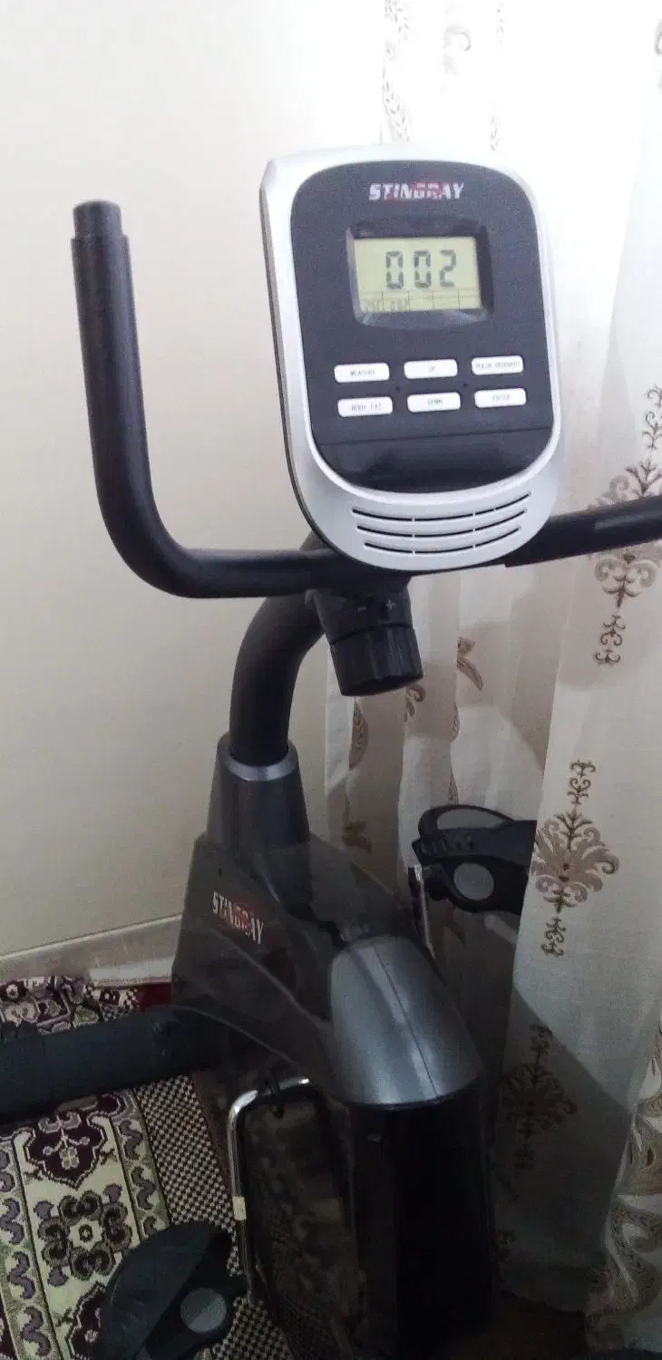 دوچرخه ثابت ورزشی مبله پشتی دار استینگری|تجهیزات ورزشی|ری, منصوریه منگل|دیوار