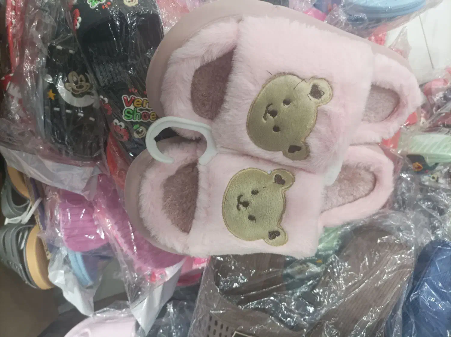 انواع دمپایی پولیشی و فانتزی ودمپایی سرویس|کیف، کفش، کمربند|اراک, |دیوار