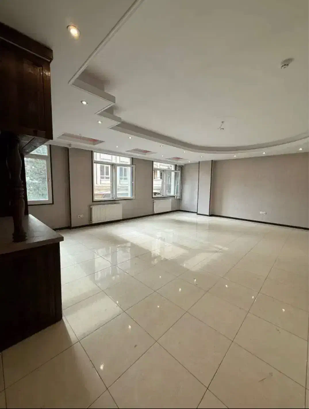 ۱۱۰ متر/۲پارکینگ/زیر قیمت/فول امکانات/کوچه نسترن|اجارهٔ آپارتمان|کرج, عظیمیه|دیوار