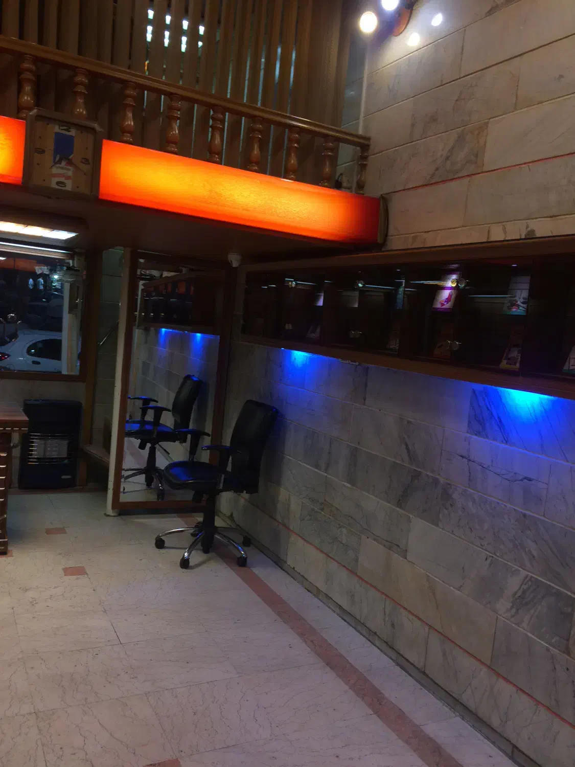 مغازه تجاری ۲۰ متر همکف و۹متربالکن|اجارهٔ مغازه و غرفه|تهران, تهرانپارس شرقی|دیوار