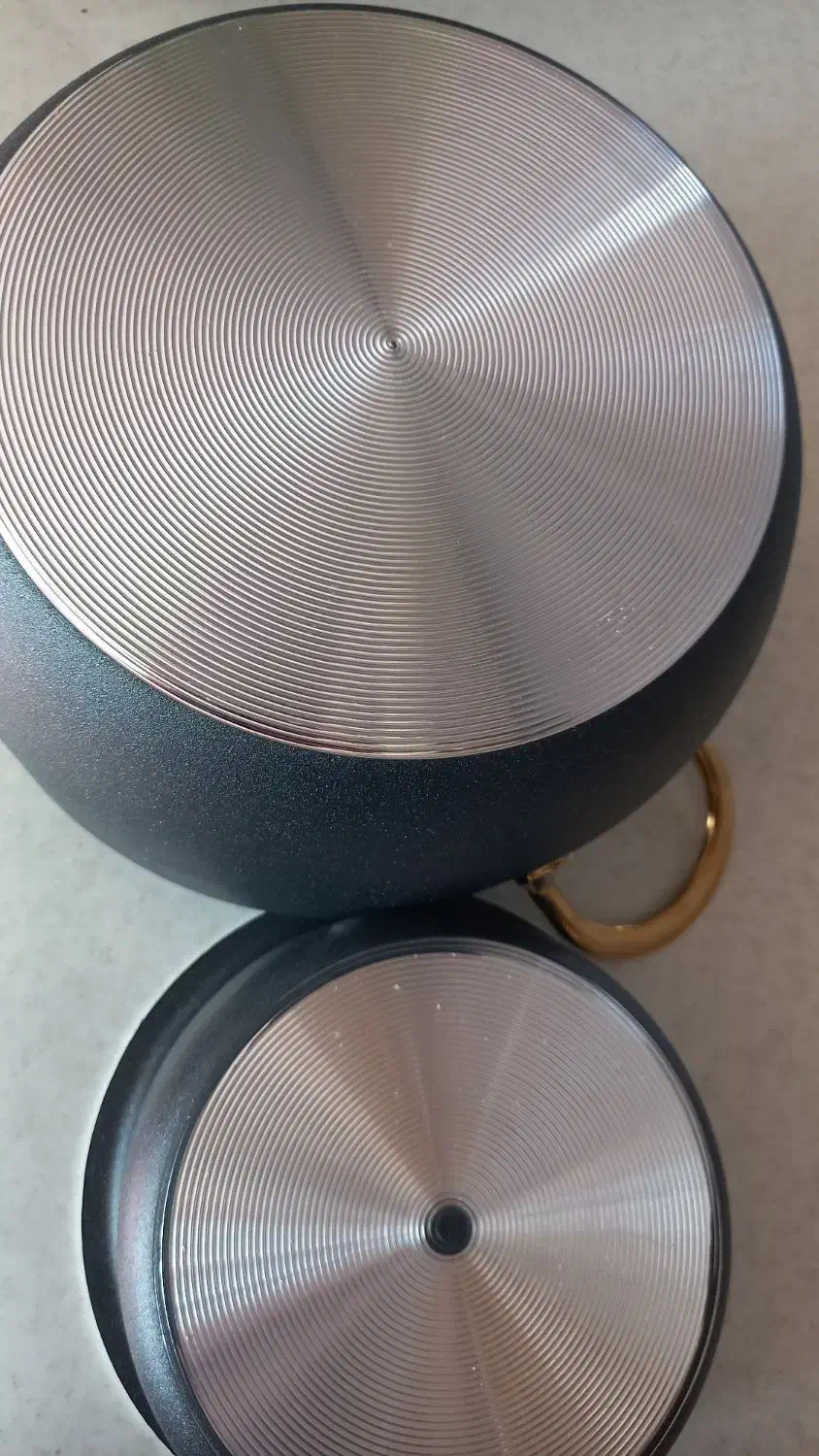 قابلمه گرانیتی|ظروف پخت‌وپز|گلبهار, شهر جدید گلبهار|دیوار