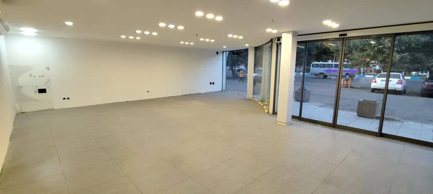 رهن و اجاره مغازه ۲۴۵ متری بر بلوار امام|اجارهٔ مغازه و غرفه|شاهینشهر, حافظ جنوبی|دیوار