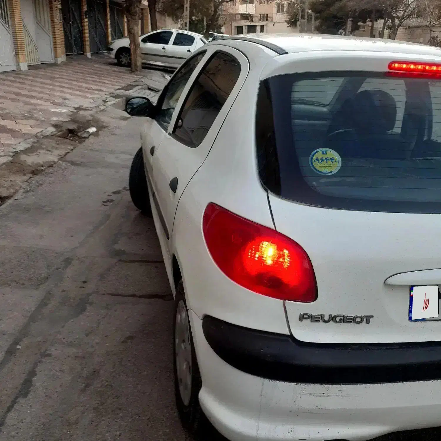 ۲۰۶ بسیار کم کار مدل ۱۴۰۱|خودرو سواری و وانت|مشهد, نیروی هوایی|دیوار