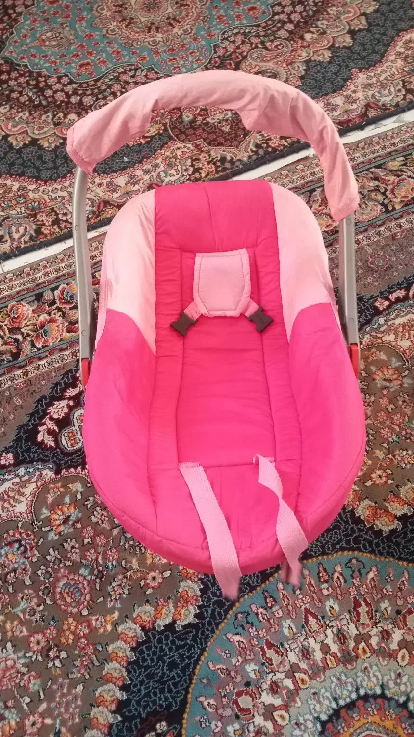 کریر|کالسکه و لوازم جانبی|بروجرد, |دیوار