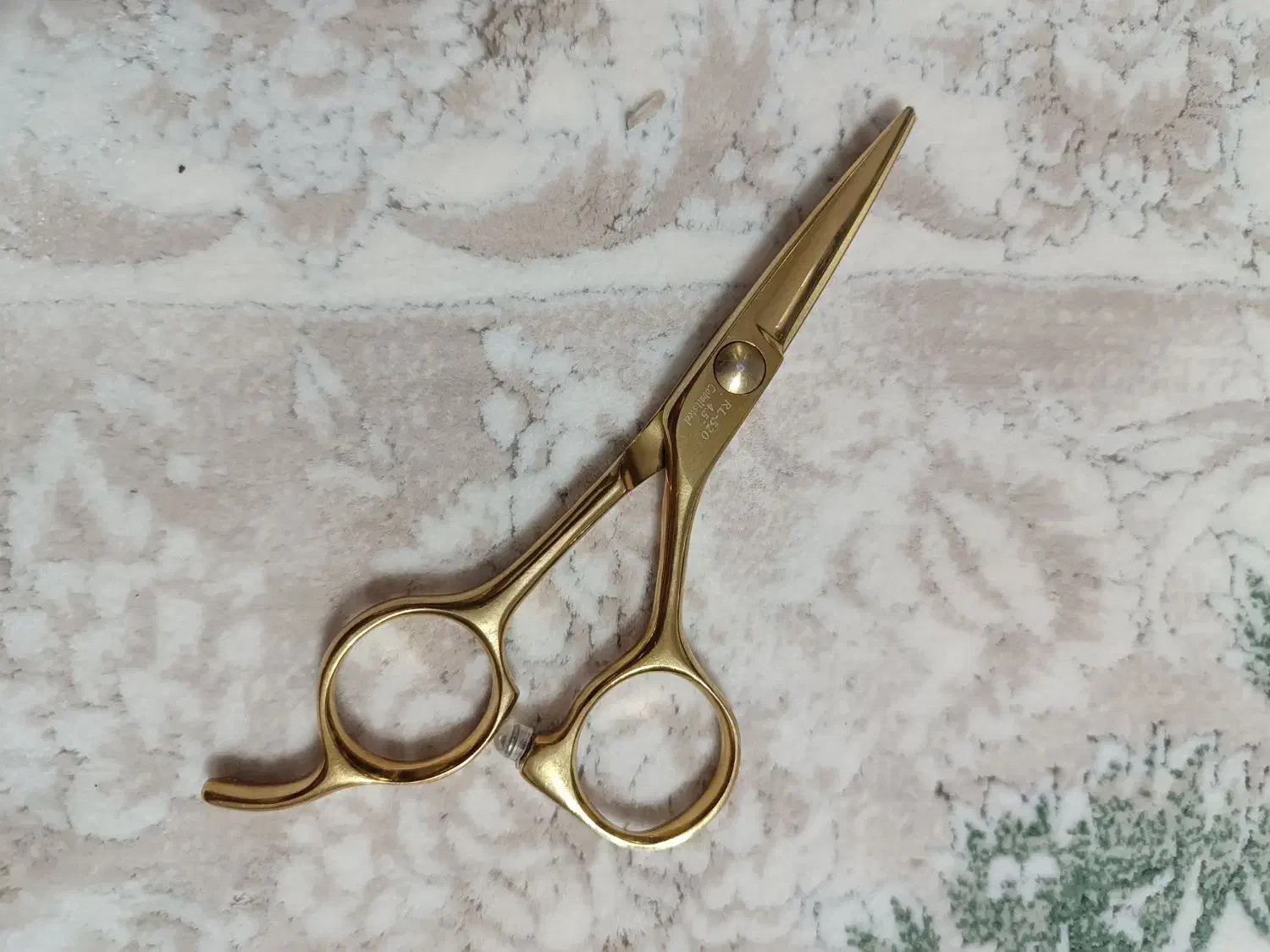 قیچی آرایشگری حرفه ای رزونال مدل P|آرایشگاه و سالنهای زیبایی|سنندج, |دیوار