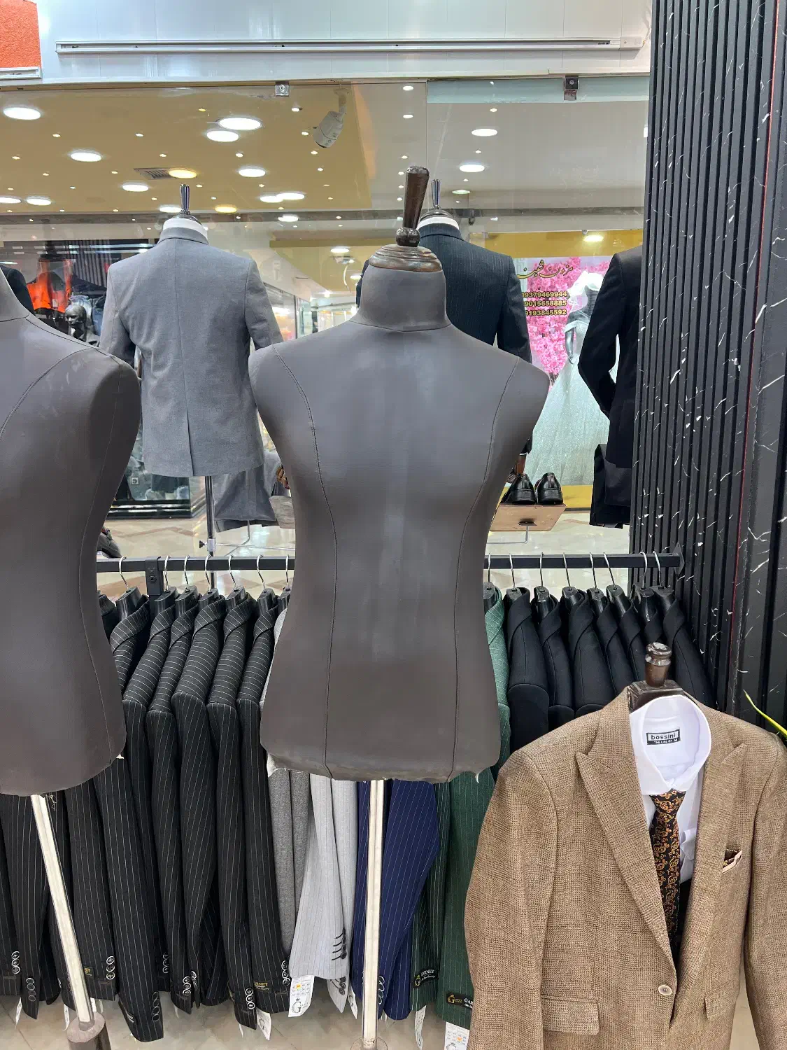 مانکن کت|فروشگاه و مغازه|ورامین, ورامین|دیوار