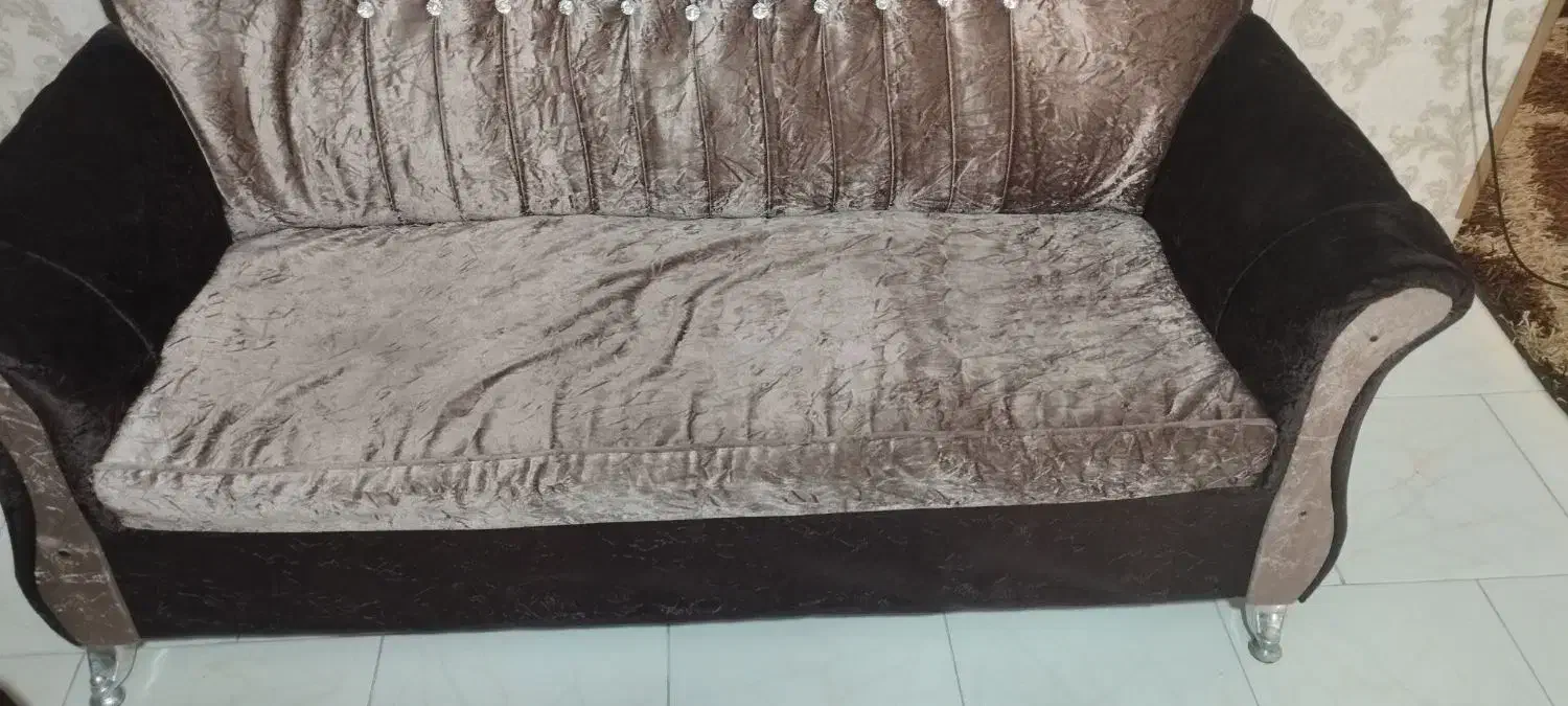 مبل|مبلمان خانگی و میز عسلی|سمنان, |دیوار