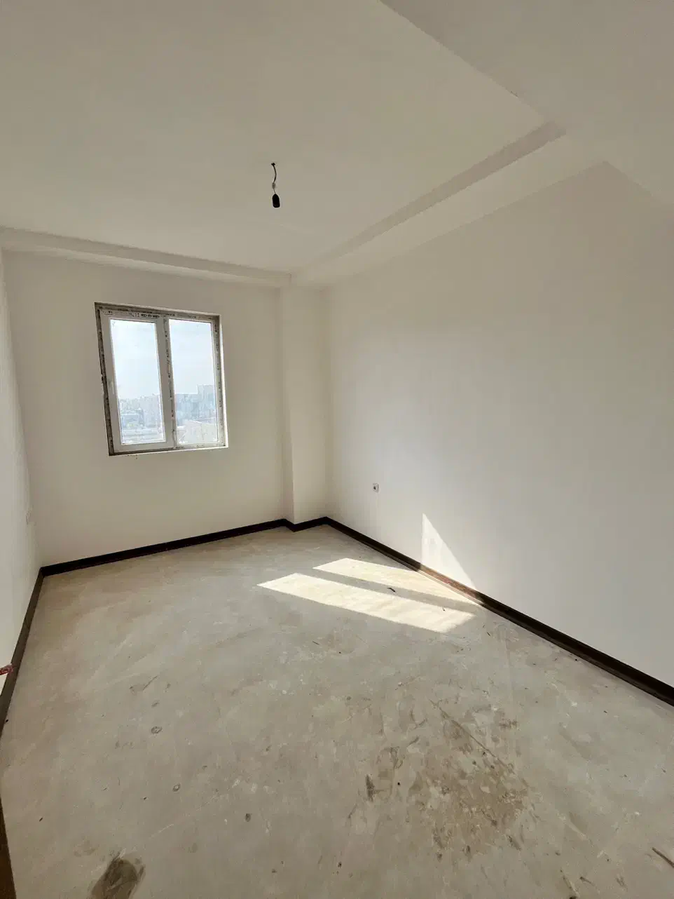 ۱۴۰ متری سه خواب تک واحدی|فروش آپارتمان|زرندیه, |دیوار