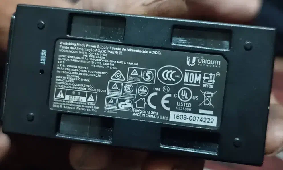 آداپتور PoE یوبیکیوتی GP-A240-050G|قطعات و لوازم جانبی رایانه|شیراز, شیخ علی چوپان|دیوار