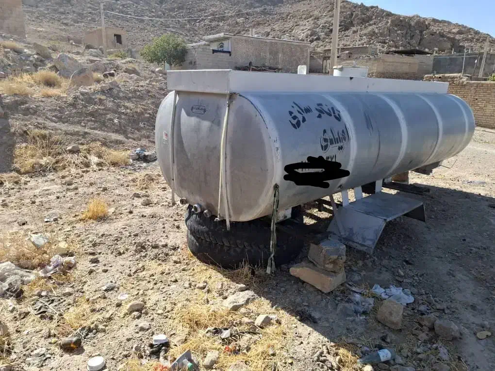 تانکر اب۹۱۱|ماشین‌آلات صنعتی|رونیز, |دیوار