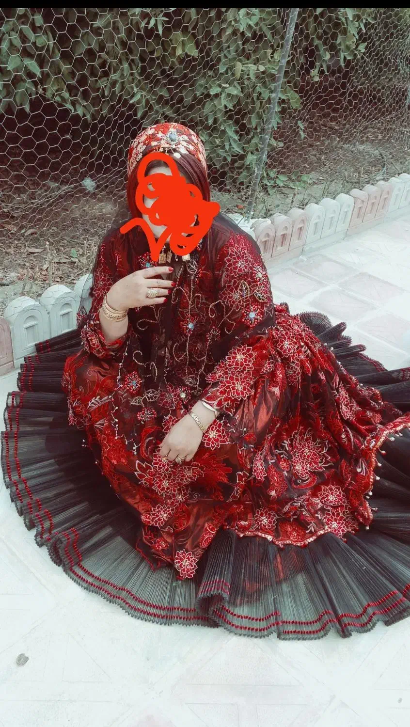 ترکی|لباس|شیراز, فرگاز|دیوار