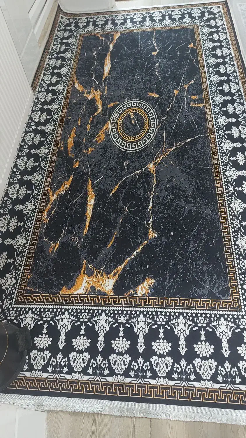 پادری فرشینه|پادری|قم, چهل درخت‎|دیوار