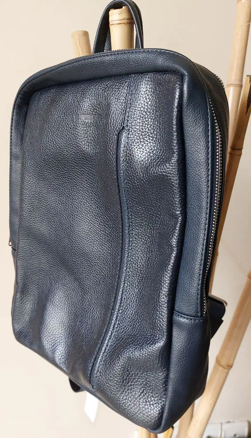 کوله چرم سرمه ای|کیف، کفش، کمربند|کیش, |دیوار