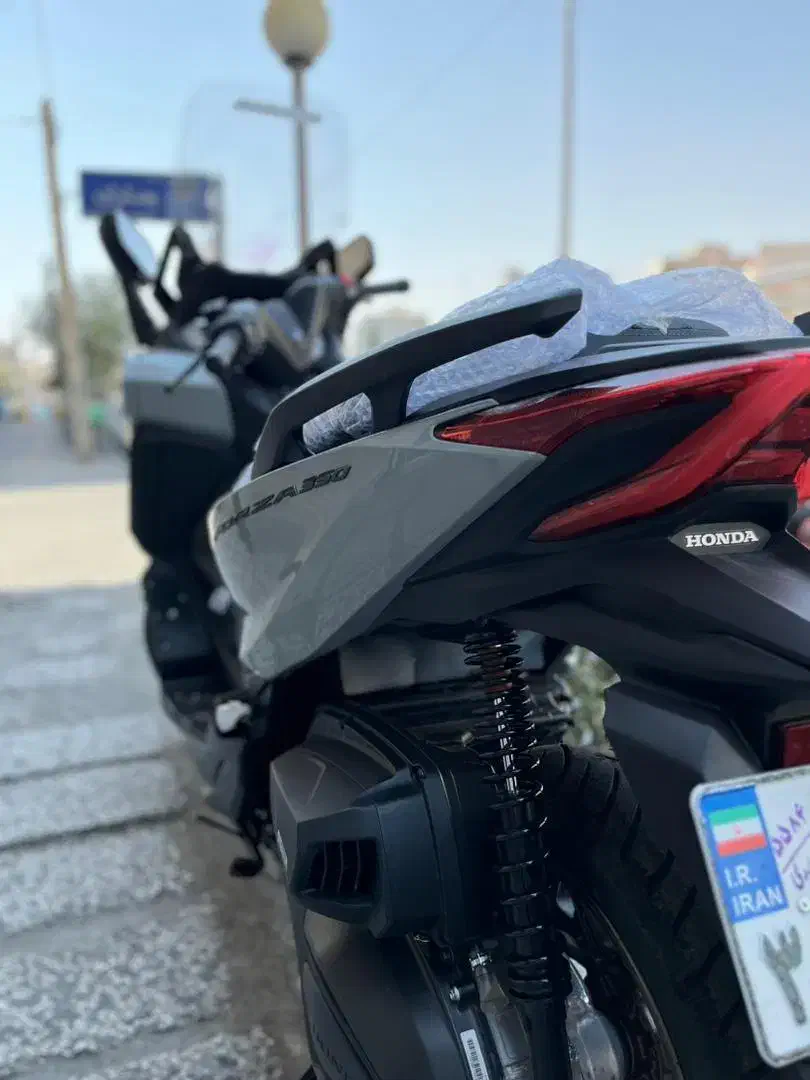 HONDA FORZA350  ROADSYNC|موتورسیکلت|تهران, جنت‌آباد مرکزی|دیوار