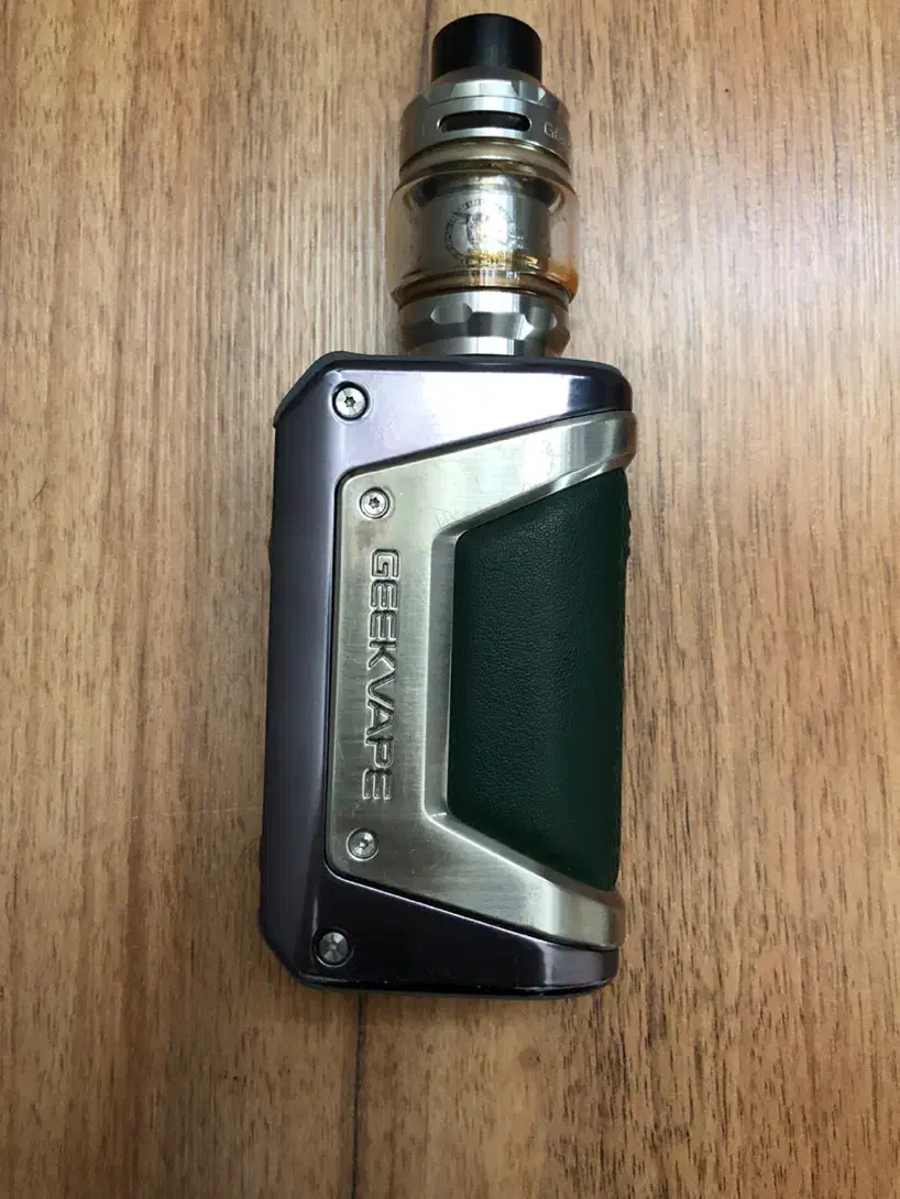 گیگ ویپ ال۲۰۰ کاملا سالم|زیورآلات و اکسسوری|تبریز, |دیوار