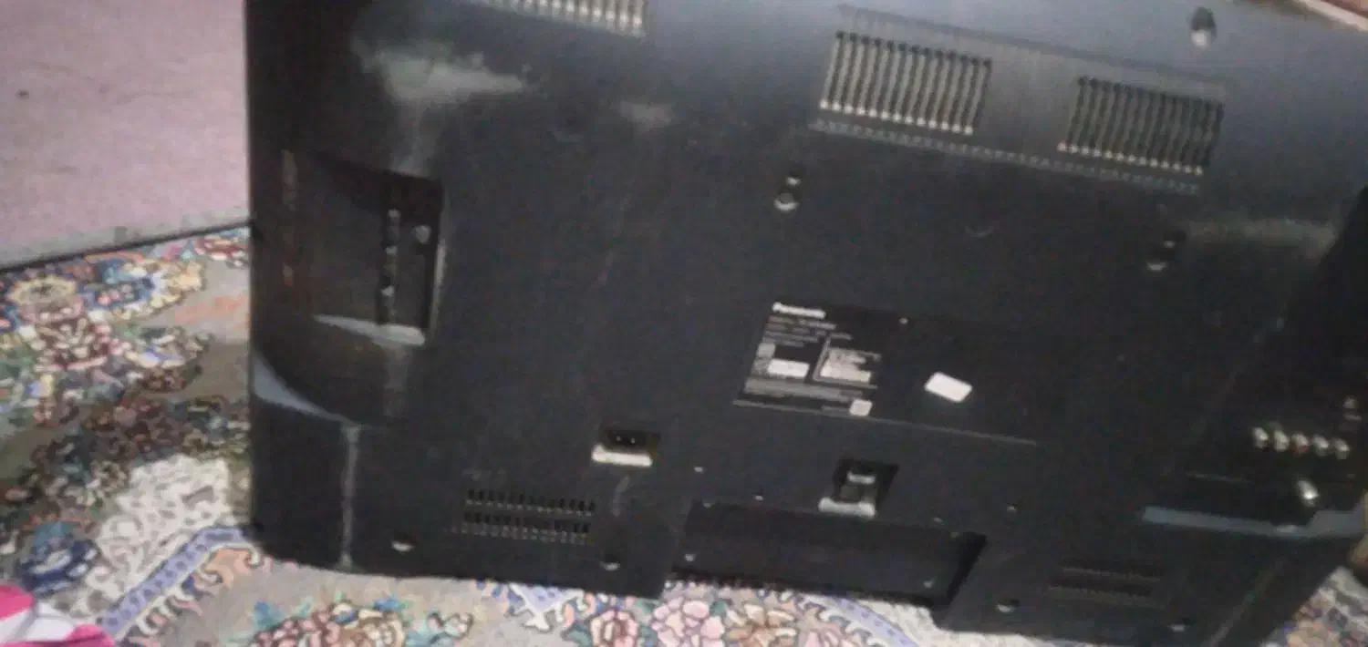 تلوزیون۳۲ اینچ|تلویزیون و پروژکتور|کرمان, |دیوار