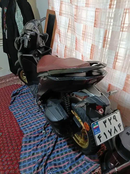 کلیک ۱۵۰ s2|موتورسیکلت|دورود, |دیوار