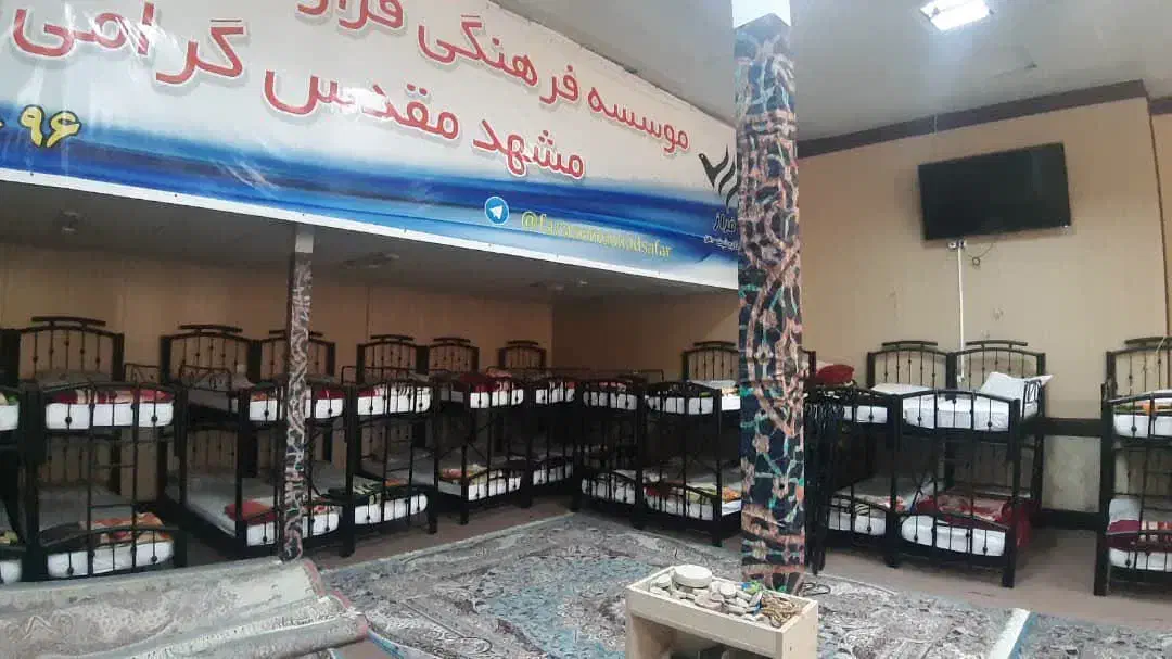 حسینیه فلکه آب|اجارهٔ کوتاهمدت آپارتمان و سوئیت|مشهد, عیدگاه|دیوار