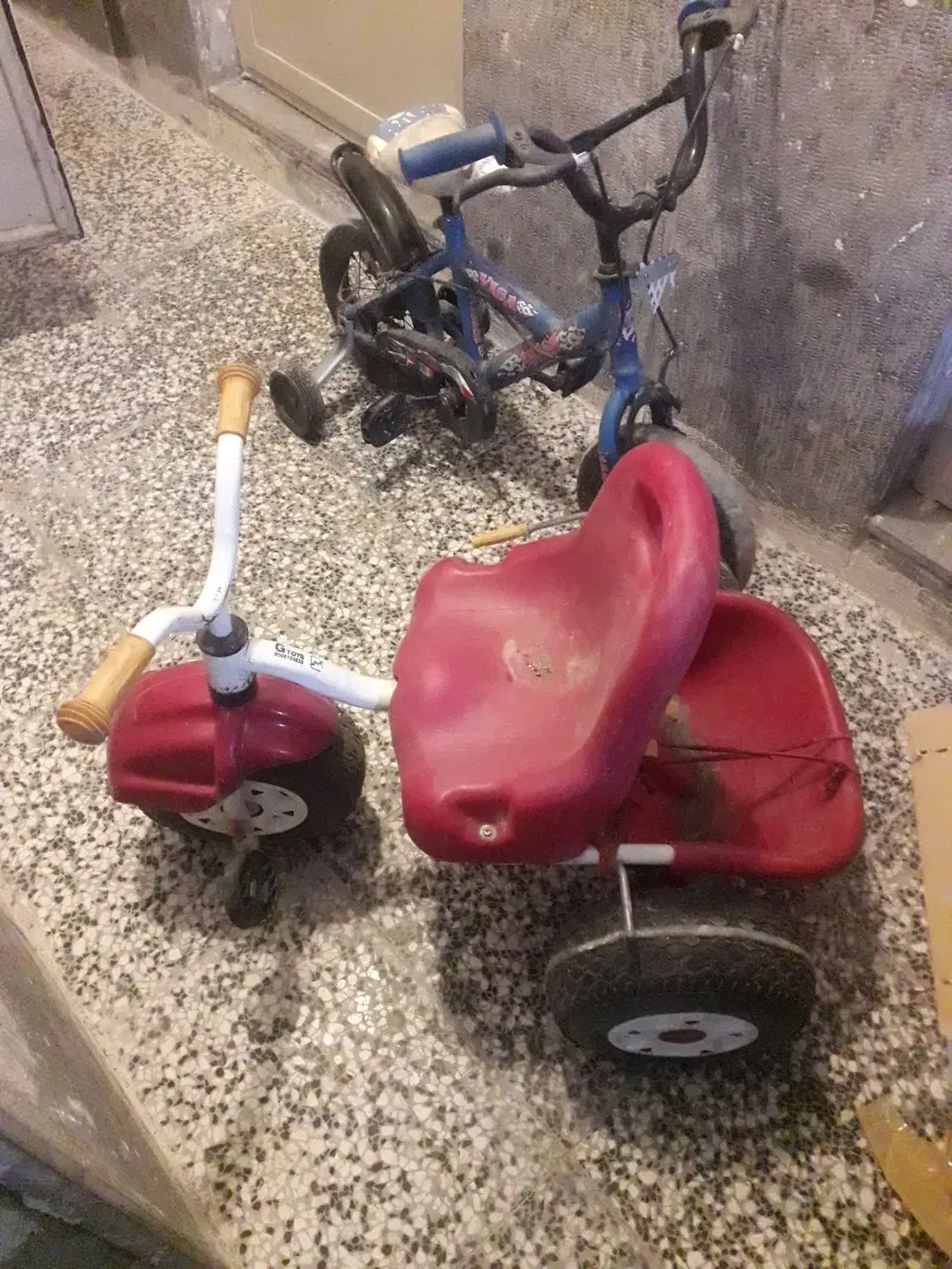 دوعدد چرخ یک دوچرخه دست سه چرخه سالم|دوچرخه، اسکیت، اسکوتر|مشهد, حجاب (شهرک غرب)|دیوار