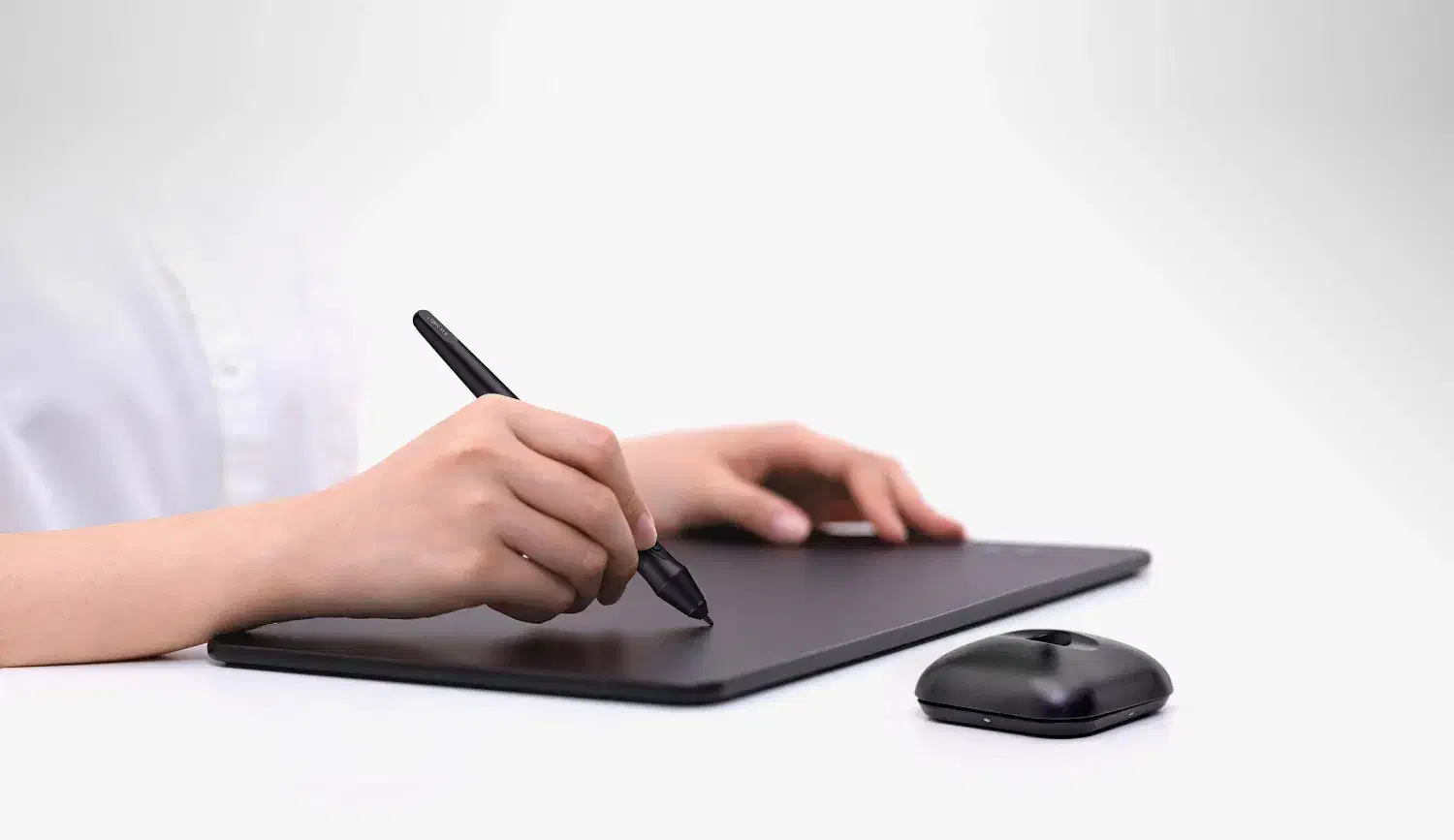 قلم نوری ایکس پی پن مدل XP PEN DECO01 V2|قطعات و لوازم جانبی رایانه|اصفهان, خلجا|دیوار