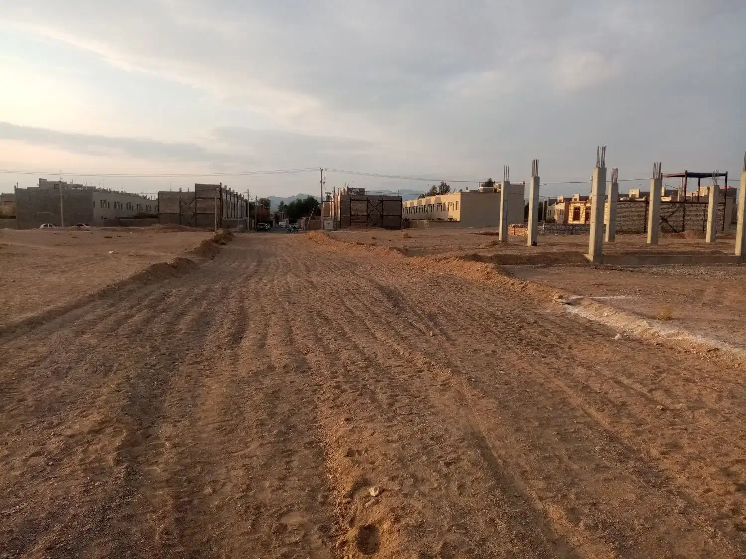 زمین|فروش زمین و ملک کلنگی|خوسف, |دیوار