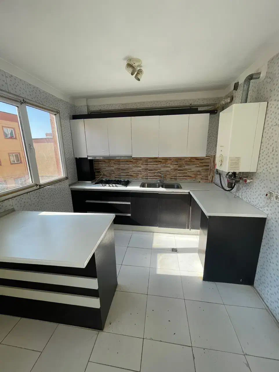 مناسب. بوجه شما|فروش آپارتمان|هشتگرد, شهرک بوستان|دیوار